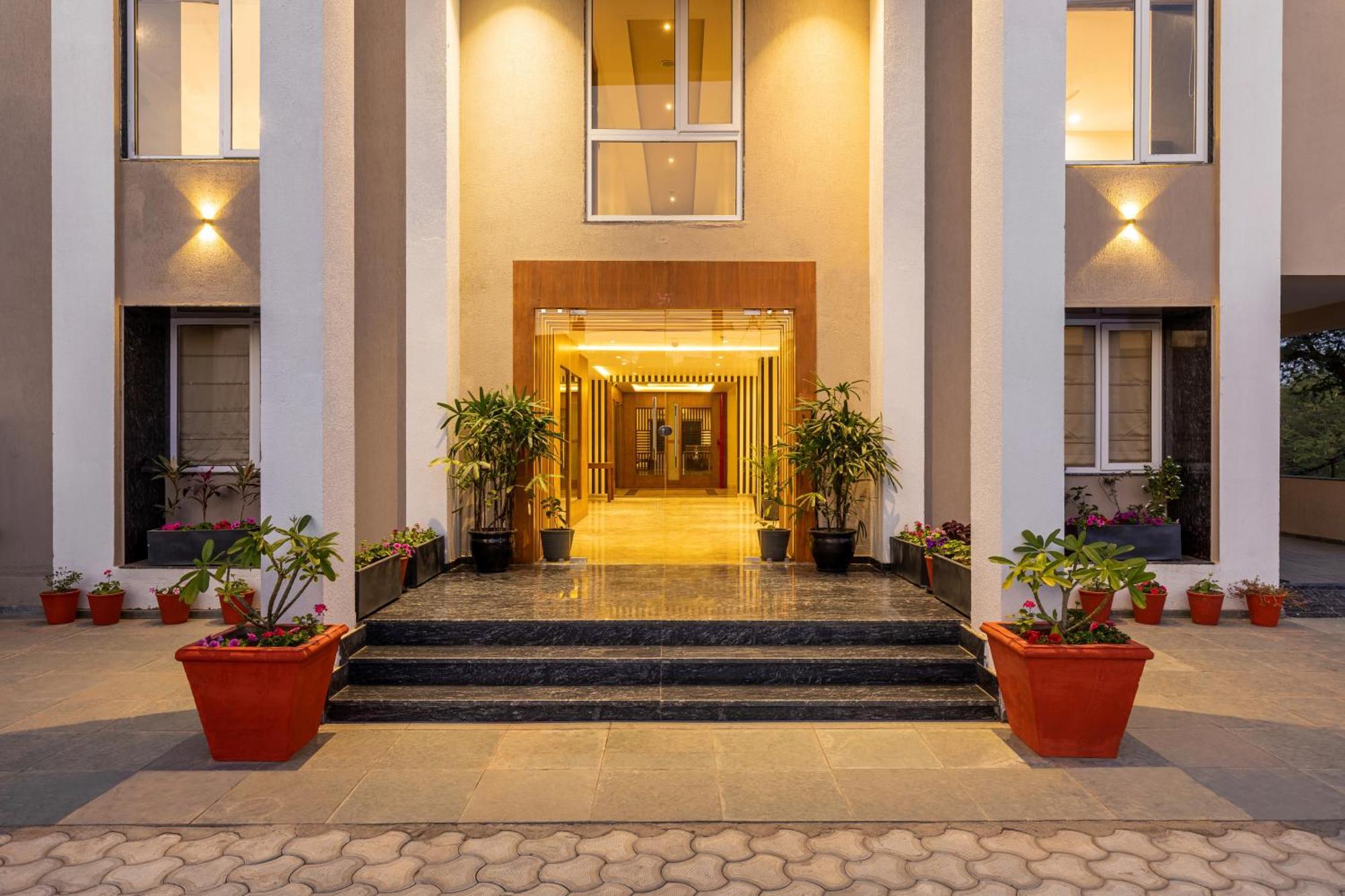 Hotel Seasons Sajjangarh Udaipur Esterno foto
